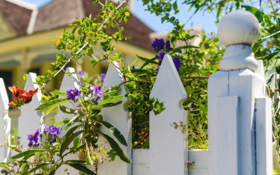 Discover the Benefits: Replacing Wood with Vinyl Fencing in Pinellas County’s New Residences