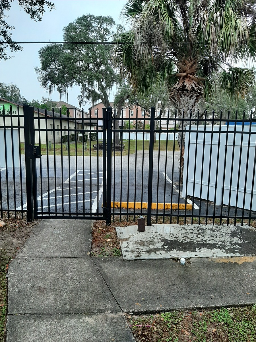 TimberTech-Hero-Shop-Railing