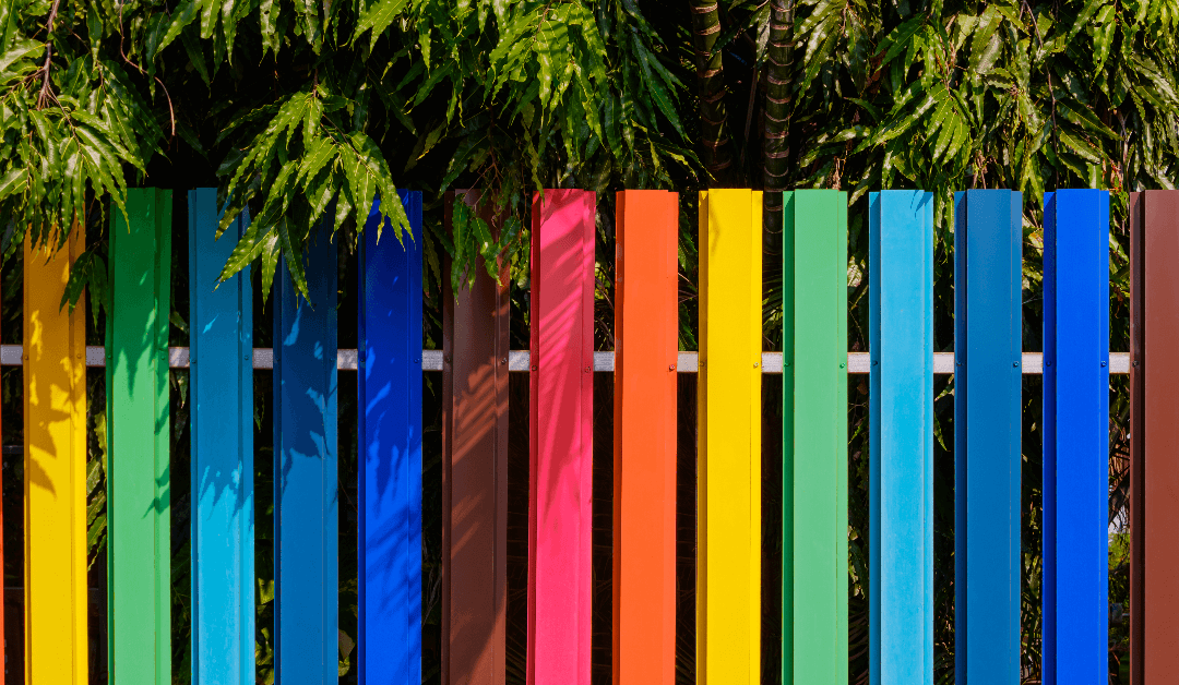 The Impact of Color and Texture In Fence Design