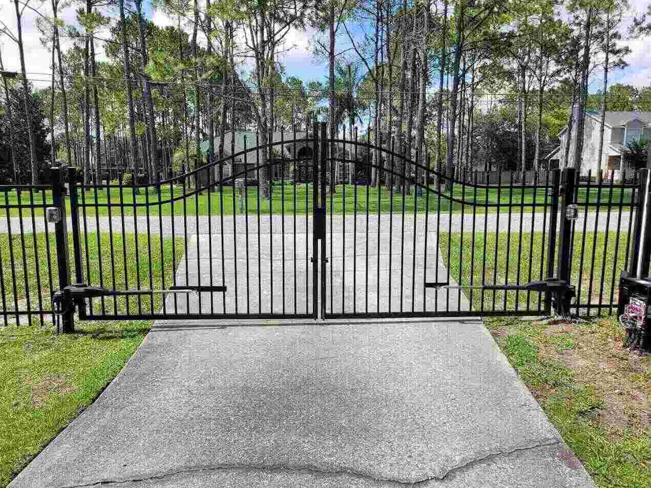 Gate-Builders Gate-Builders