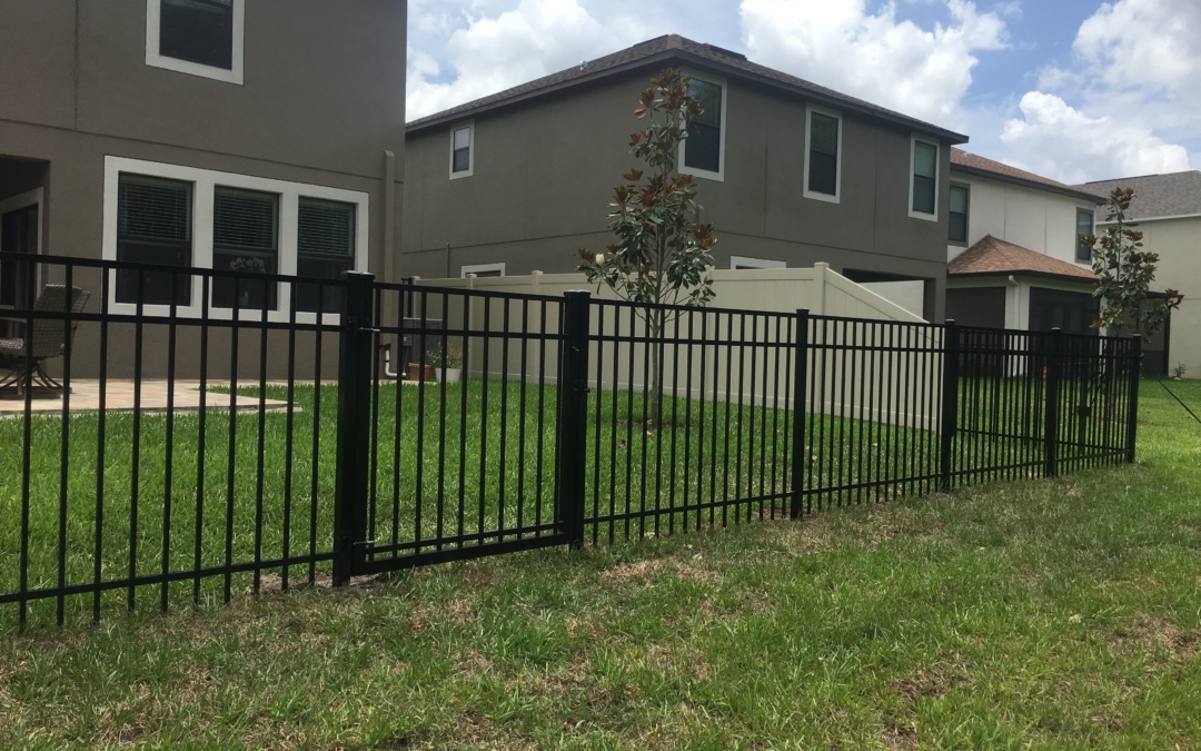 Signs of a Trustworthy Fence Company: Red Flags to Watch For
