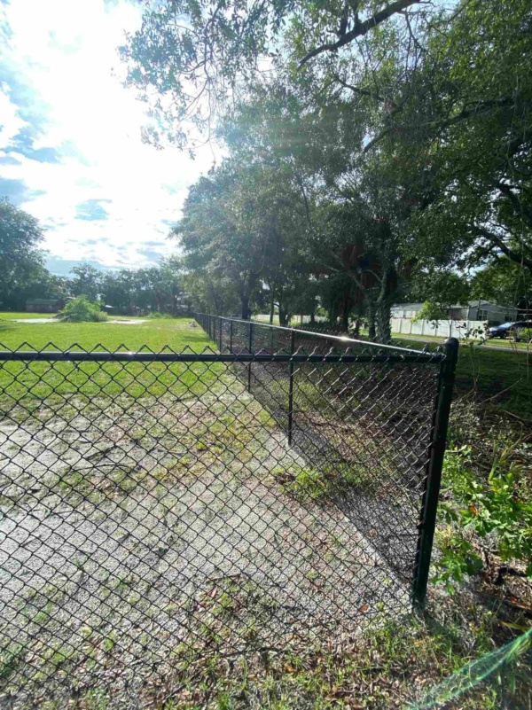 Chain link fence installed in Tampa